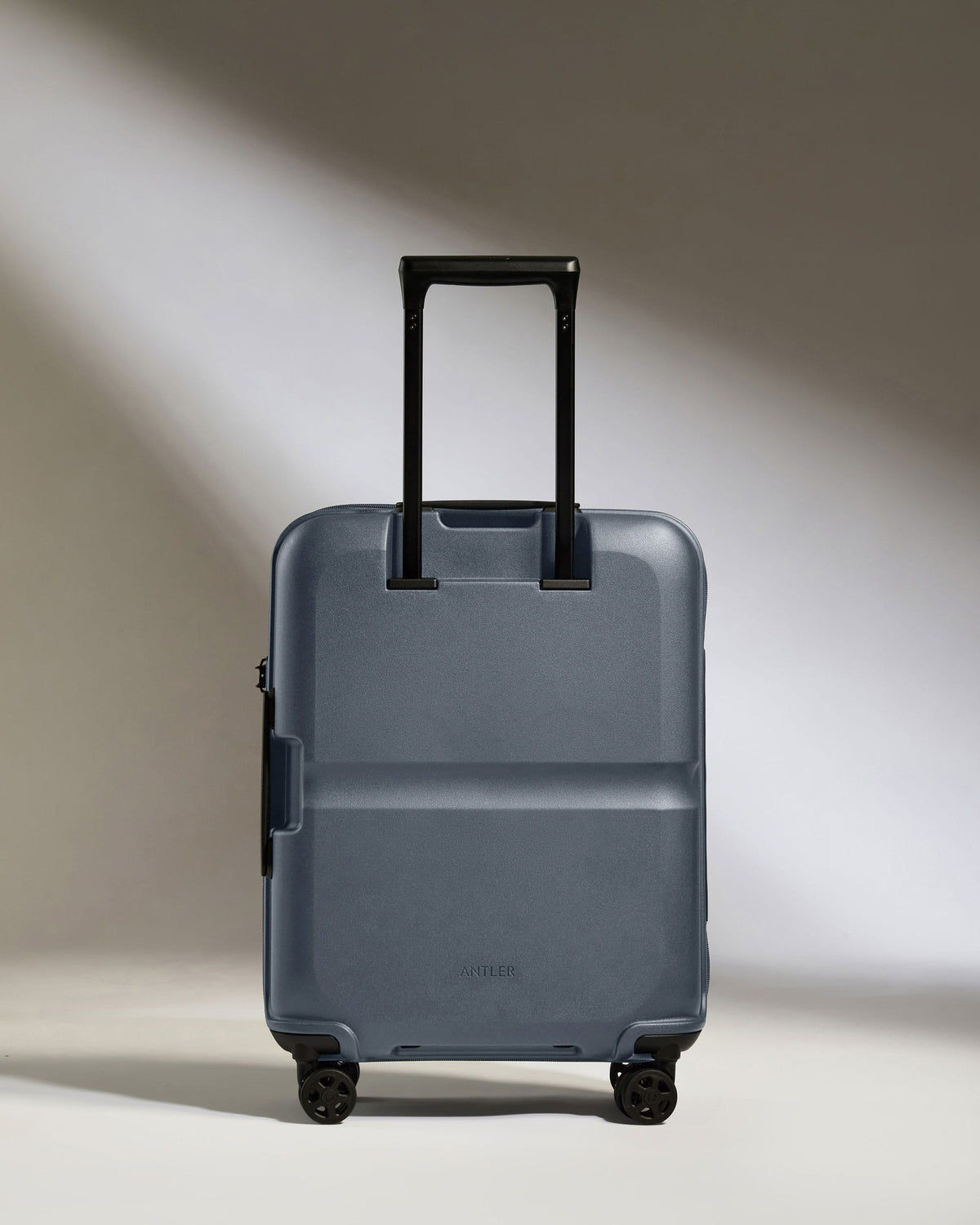 Antler Luggage - Cabin Suitcase in Atlantic Grey - Single Stripe - Hard Suitcase - Standard Cabin Cabin Suitcase in Atlantic Grey - Single Stripe | Cabin Bag & Hard Luggage