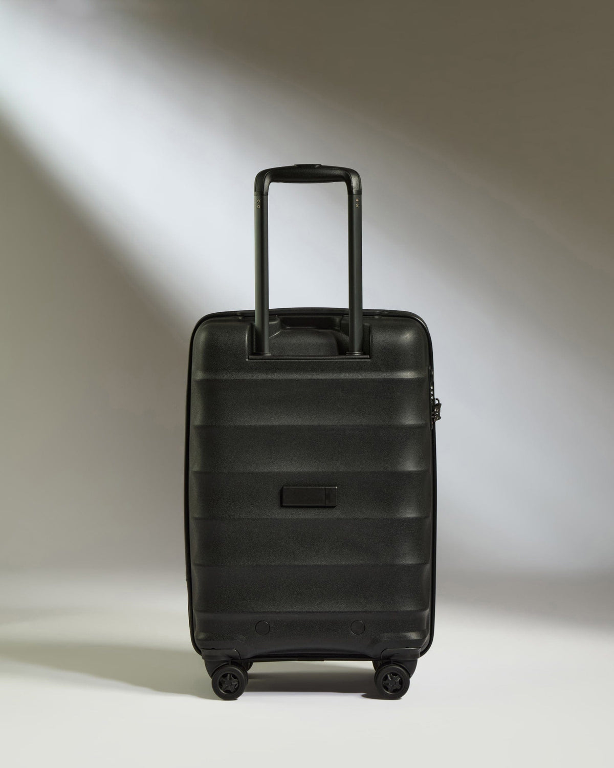 Antler Luggage - Expandable Cabin Suitcase in Black - Juno - Hard Suitcase Cabin Suitcase with Expander in Black - Juno | Carry-on Luggage