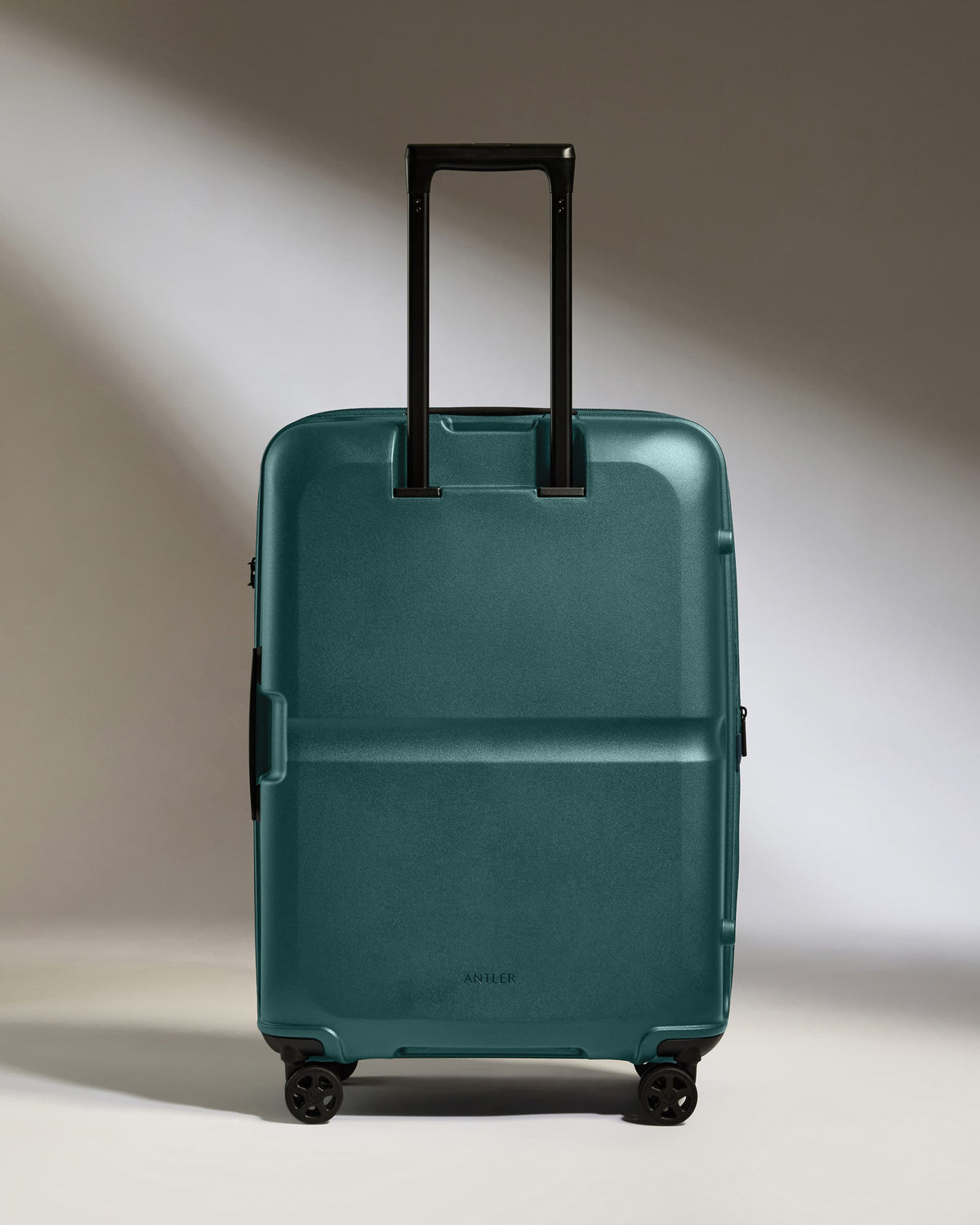 Antler Luggage - Medium Suitcase in Marsh Blue - Single Stripe - Hard Suitcase - Medium Medium Suitcase in Blue - Single Stripe | Check Luggage