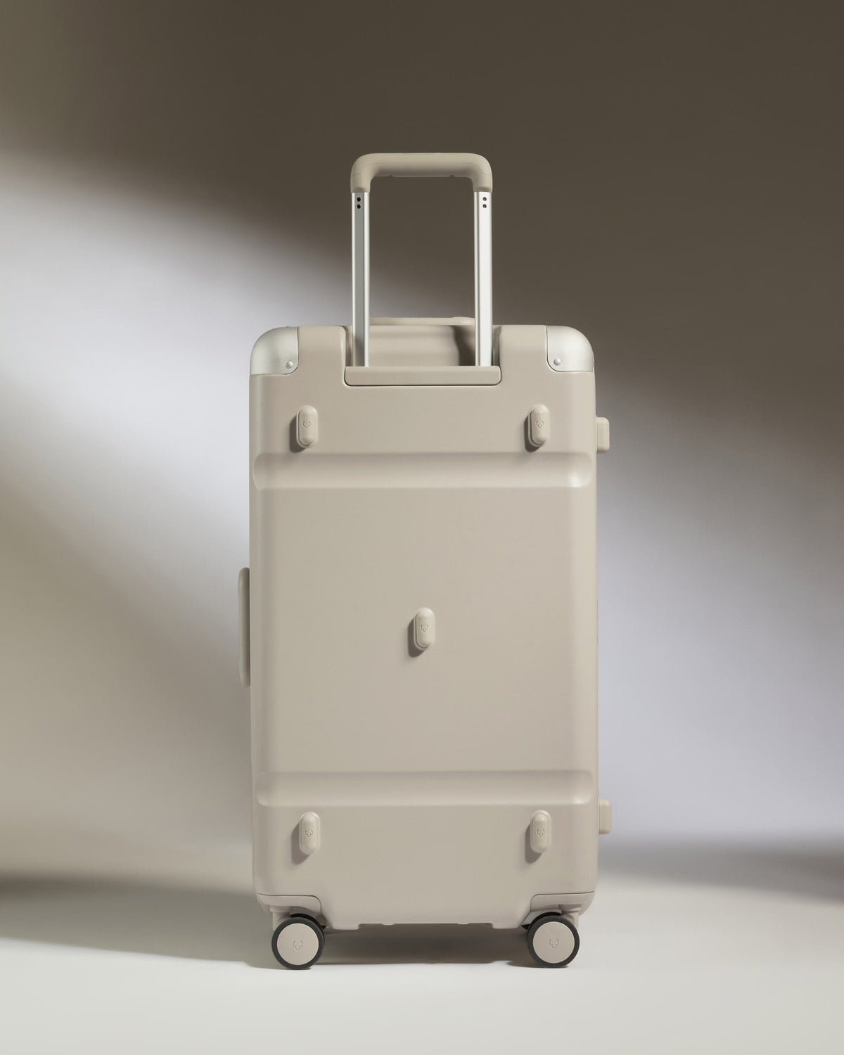 Antler Luggage - Trunk Suitcase in Sandstone - Heritage Stripe - Hard Suitcase Trunk Suitcase in Beige - Heritage Stripe | Premium Hard Shell Trunk Luggage