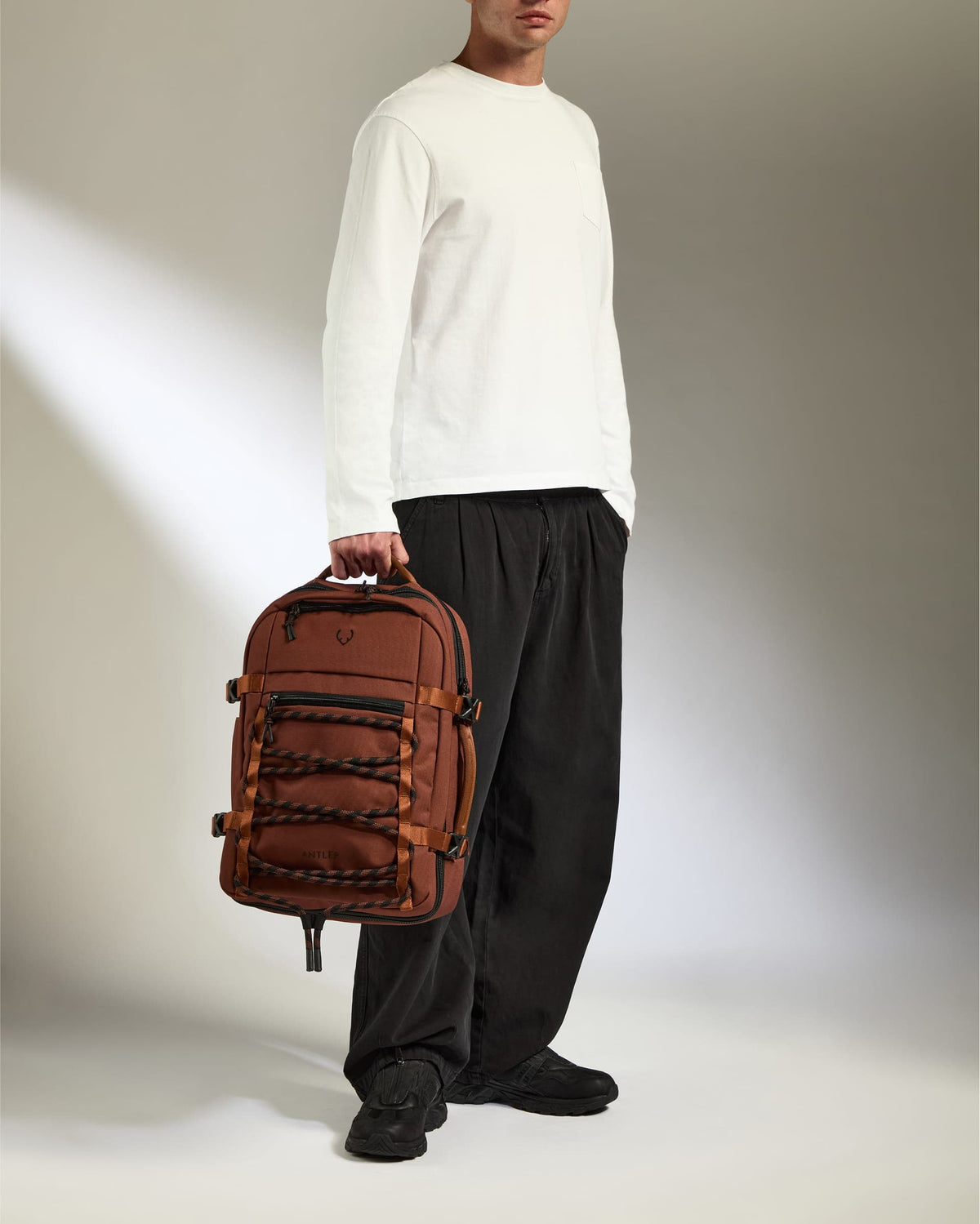 Antler Luggage -  Discovery 28L Backpack in Clay Brown - Backpack Discovery 28L Backpack in Clay | Rucksacks & Travel Bags