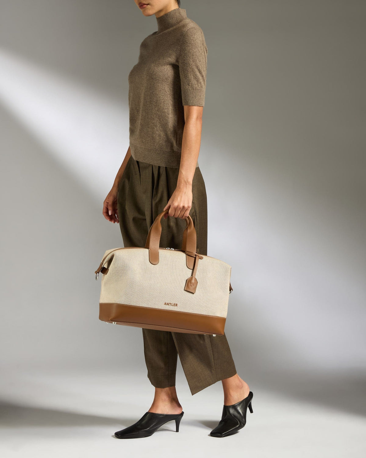 Antler Luggage -  Heritage Overnight Bag in Natural - Overnight Bag Heritage Overnight Bag in Natural | Weekend Bags & Overnight Travel Bags