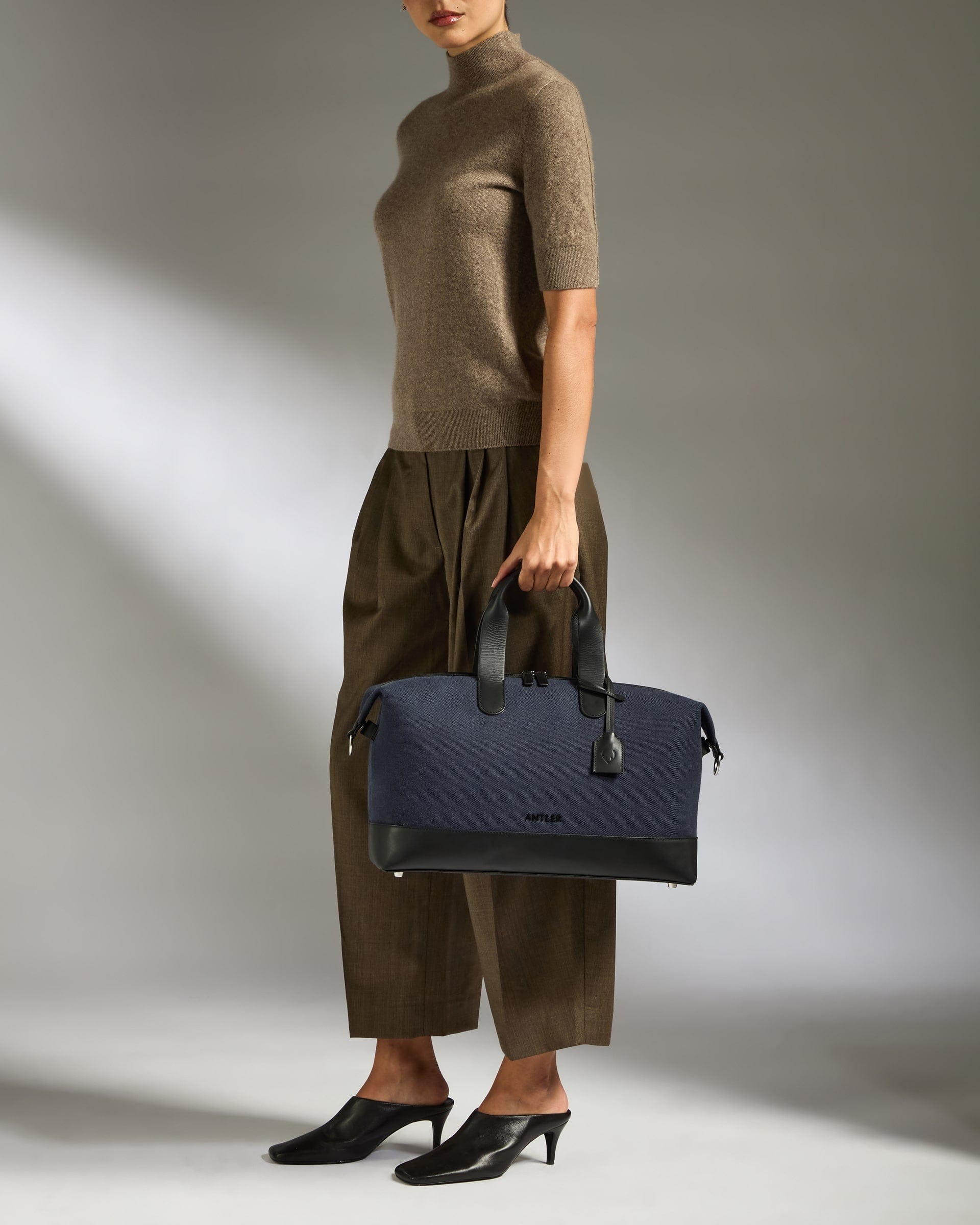 Antler Luggage -  Heritage Overnight Bag in Navy - Overnight Bag Heritage Overnight Bag in Navy | Weekend Bags & Overnight Travel Bags
