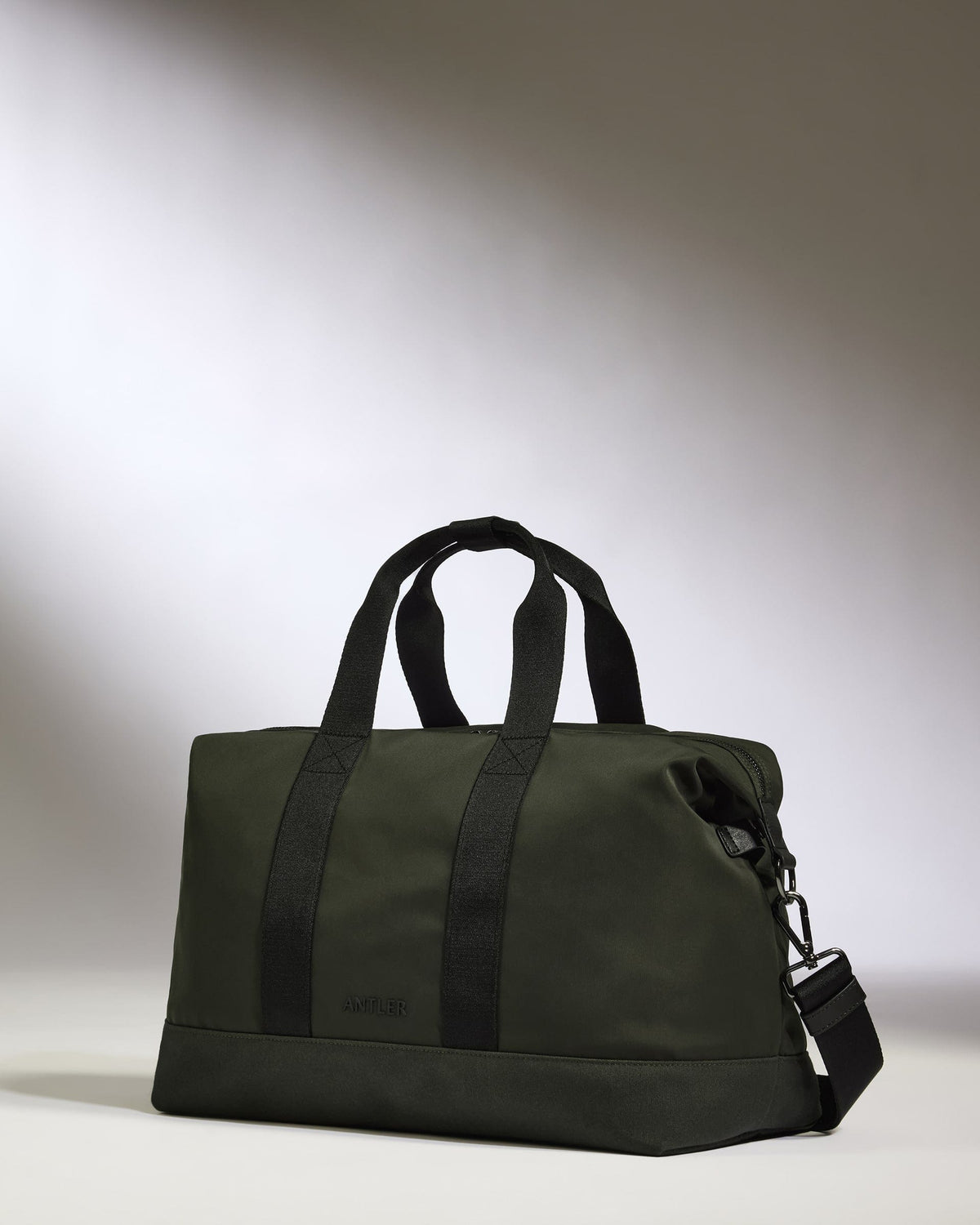 Antler Luggage -  Icon Overnight Bag in Dark Khaki Green - Overnight Bag Icon Overnight Bag in Khaki Green | Weekend Bags & Overnight Travel Bags