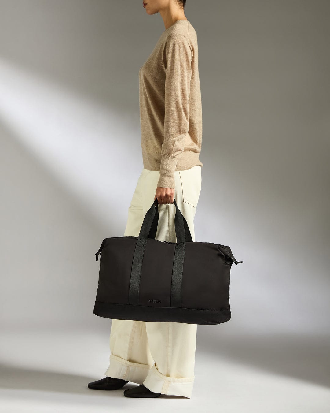 Antler Luggage -  Icon Weekender Bag in Black - Weekender Icon Weekender Bag in Black | Travel & Lifestyle Holdall Duffel Bags 