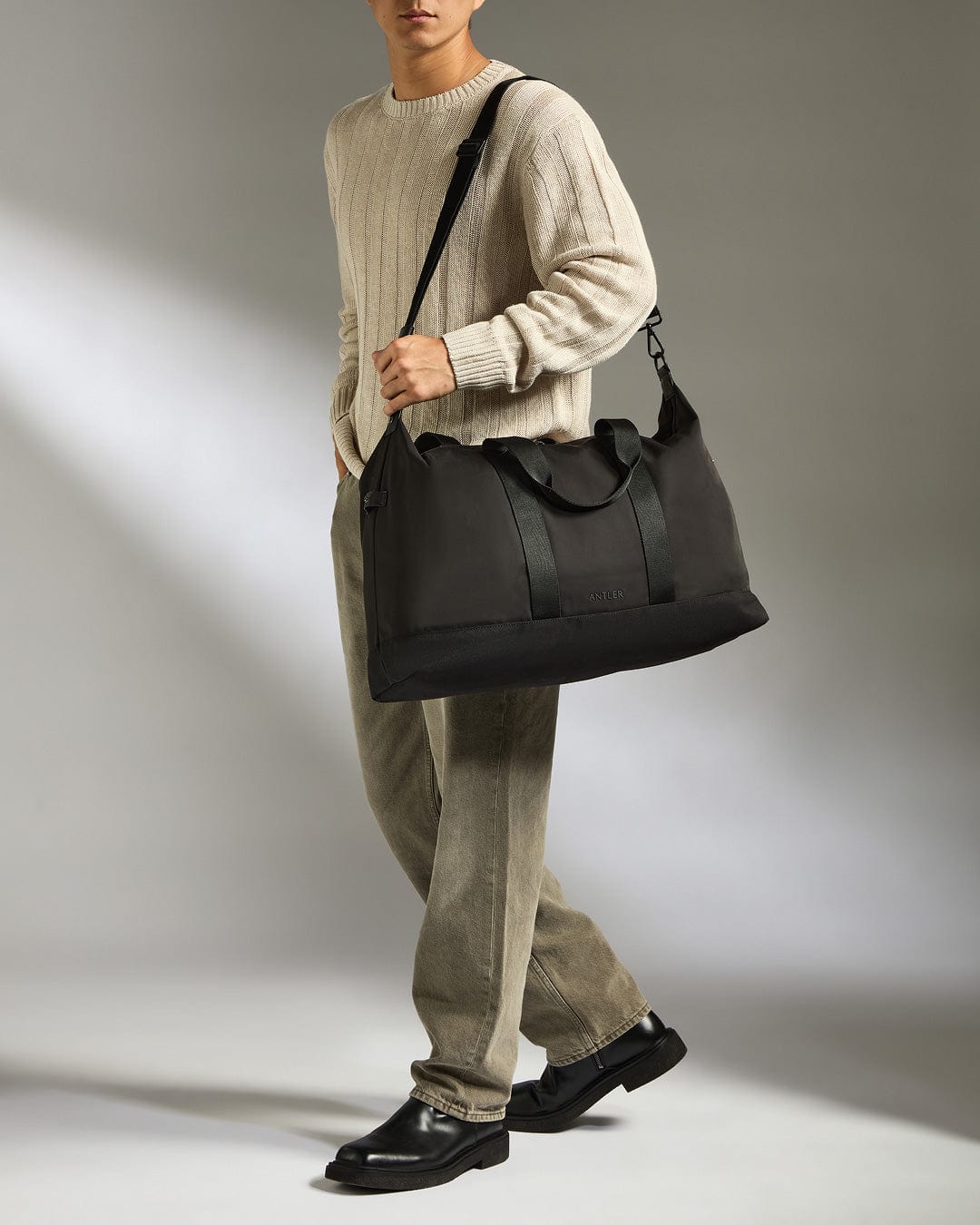 Antler Luggage -  Icon Weekender Bag in Black - Weekender Icon Weekender Bag in Black | Travel & Lifestyle Holdall Duffel Bags 