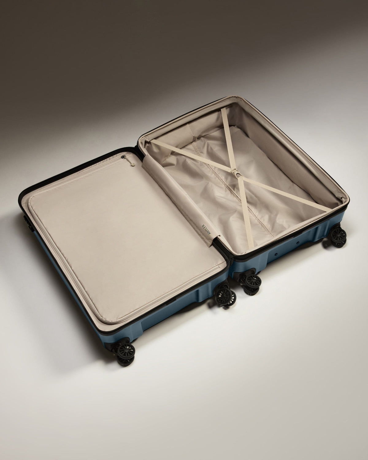 Antler Luggage -  Large Suitcase in Blue Grey - Logo - Hard Suitcase - Large Large Suitcase Blue Grey - Logo | Lightweight Hard Shell Luggage